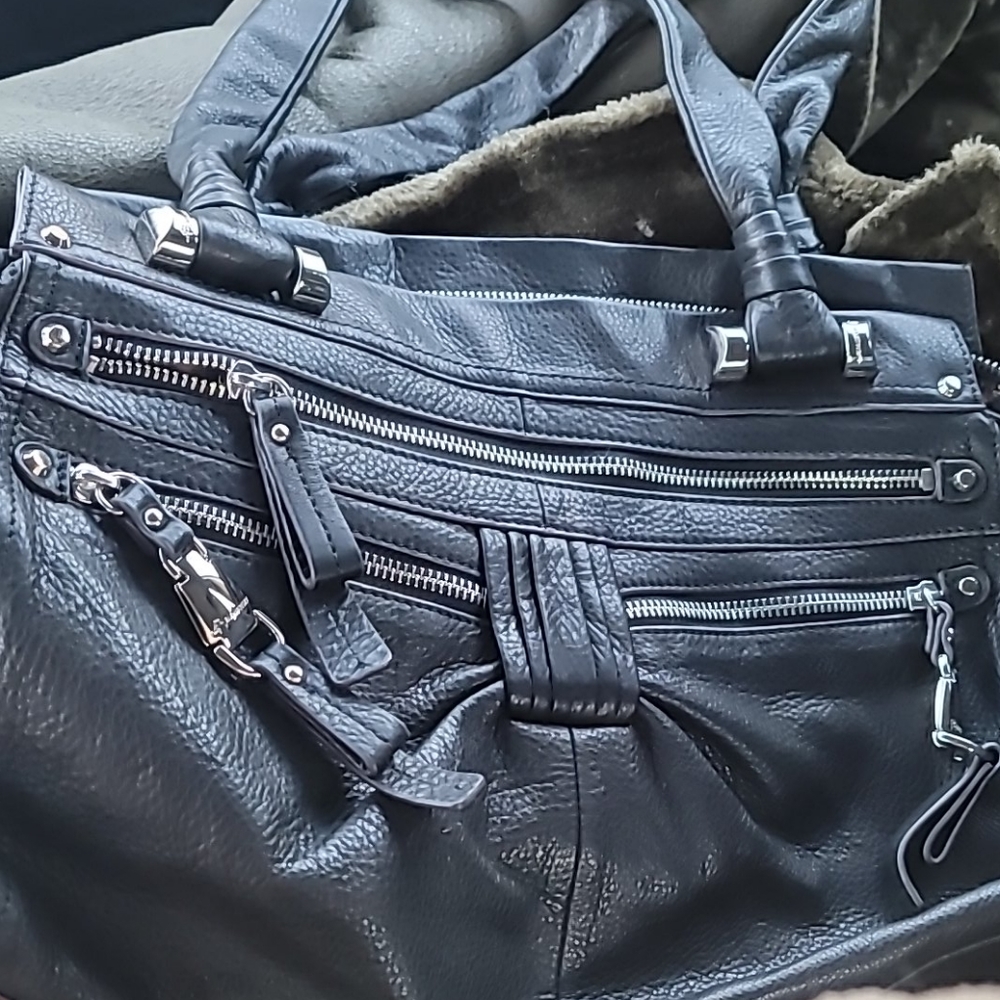 B makowsky handbag new